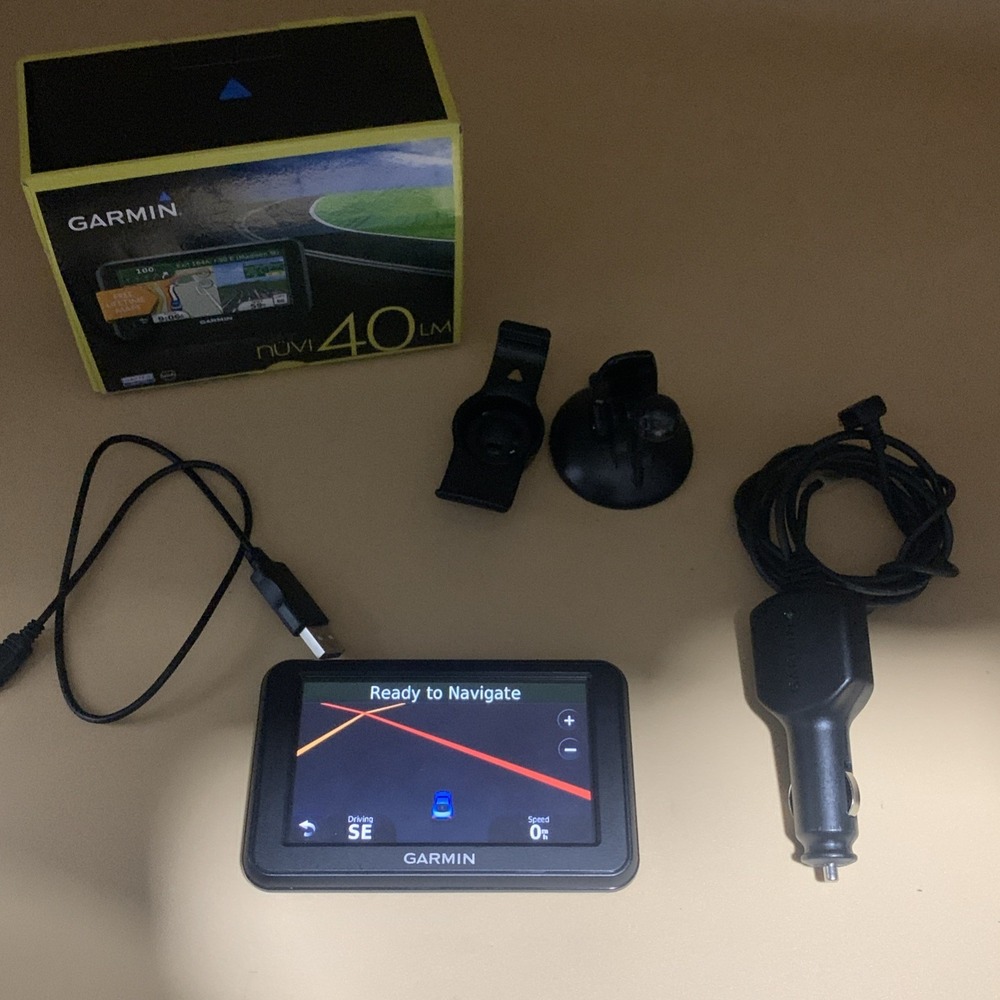 Garmin Nuvi 40LM 4.3-inch Portable GPS Navigator System Maps - Picture 2 of 6